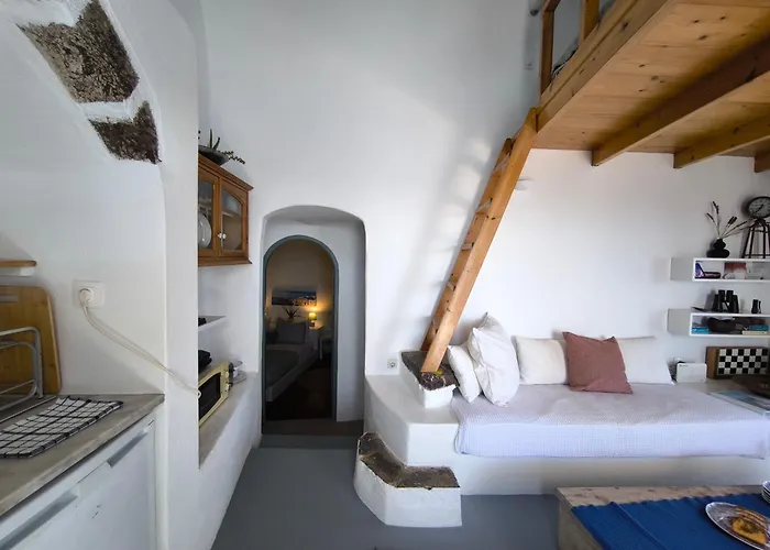 Elias Cave House 270o Caldera View