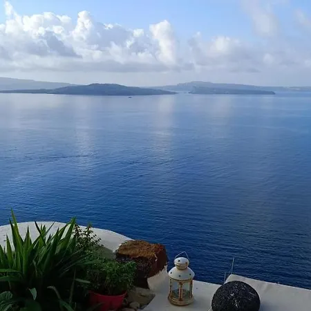 Elias Cave House 270o Caldera View *