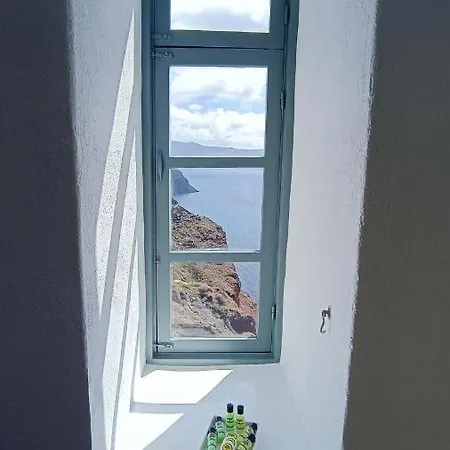 Elias Cave House 270o Caldera View *