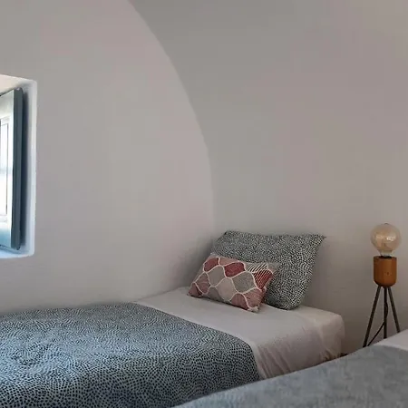 Apartment Elias Cave House 270o Caldera View