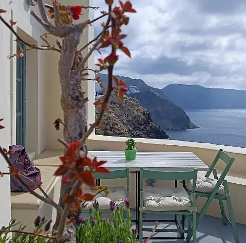 Elias Cave House 270o Caldera View *