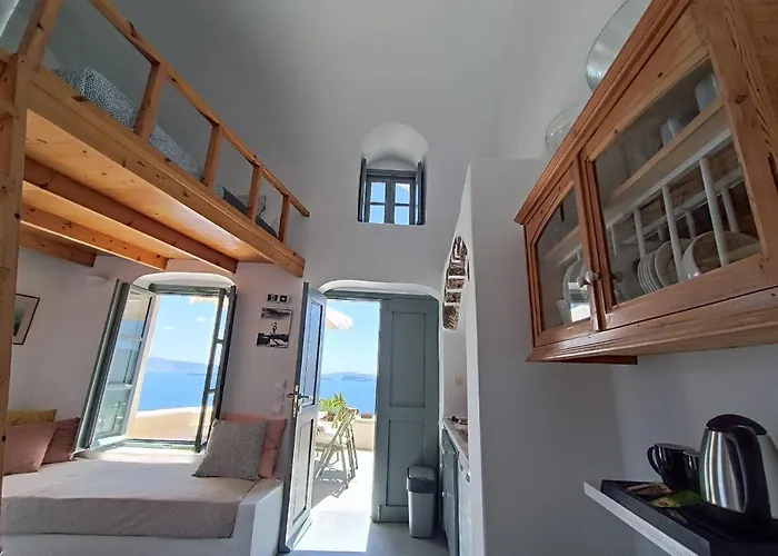 Elias Cave House 270o Caldera View イア