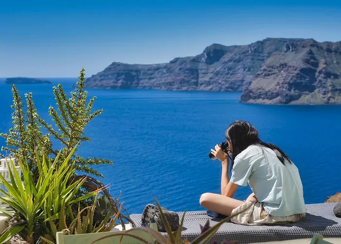 Elias Cave House 270o Caldera View イア