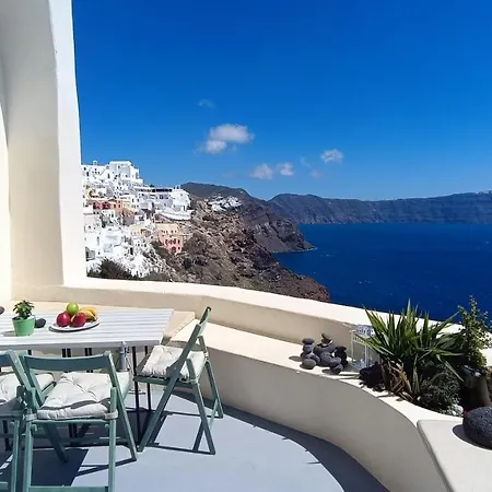 Apartment Elias Cave House 270o Caldera View