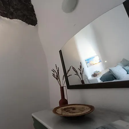 Elias Cave House 270o Caldera View *
